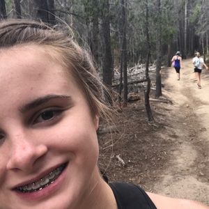 Meet your Posher, Hannah